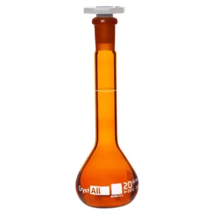 Fiole jaugée, classe A, verre ambré borosilicate 3.3, avec bouchon plastique et certificat de lot | CrystAll