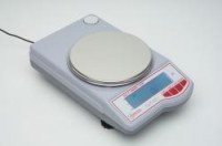 Balance : Capacité 950g, lecture 0,01g